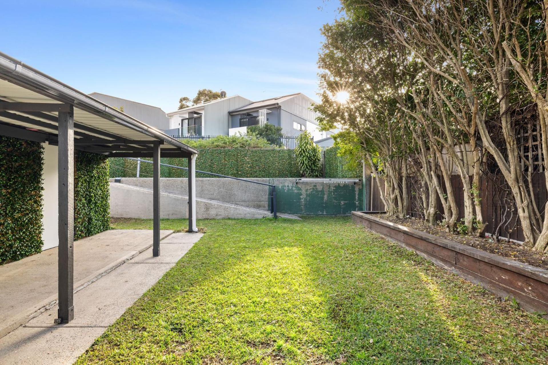 Guest house Elegant Double - Mins To Airport - Shared Bathroom Sydney